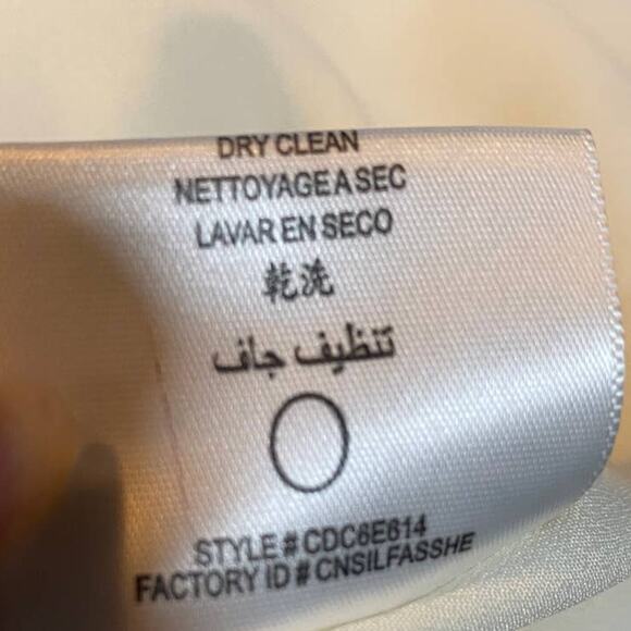 BCBGMAXAZRIA Striped Dress Silk Fit & Flare V Neck Mini Black & White Womens 8 - Picture 8 of 8